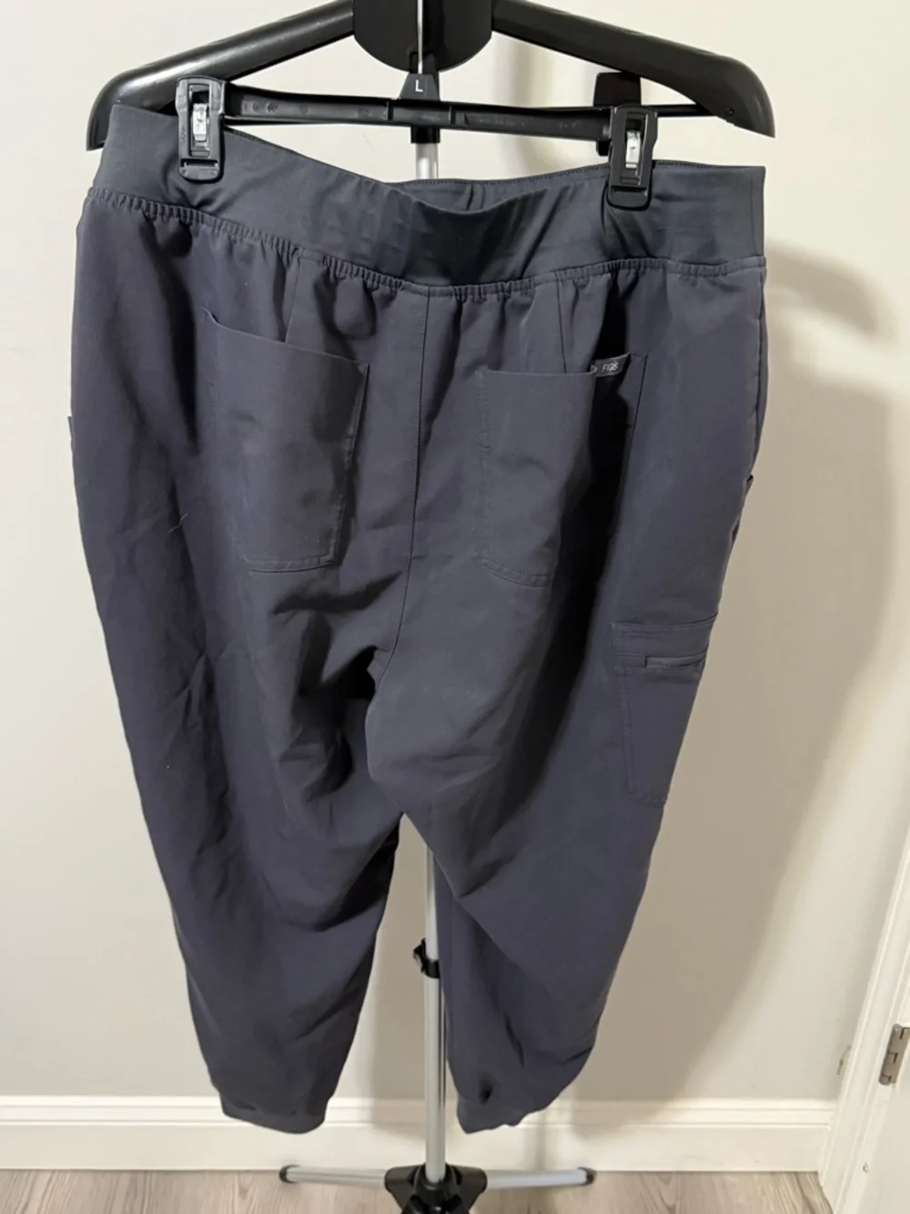 Figs Men's Charcoal Joggers with Red Drawstring